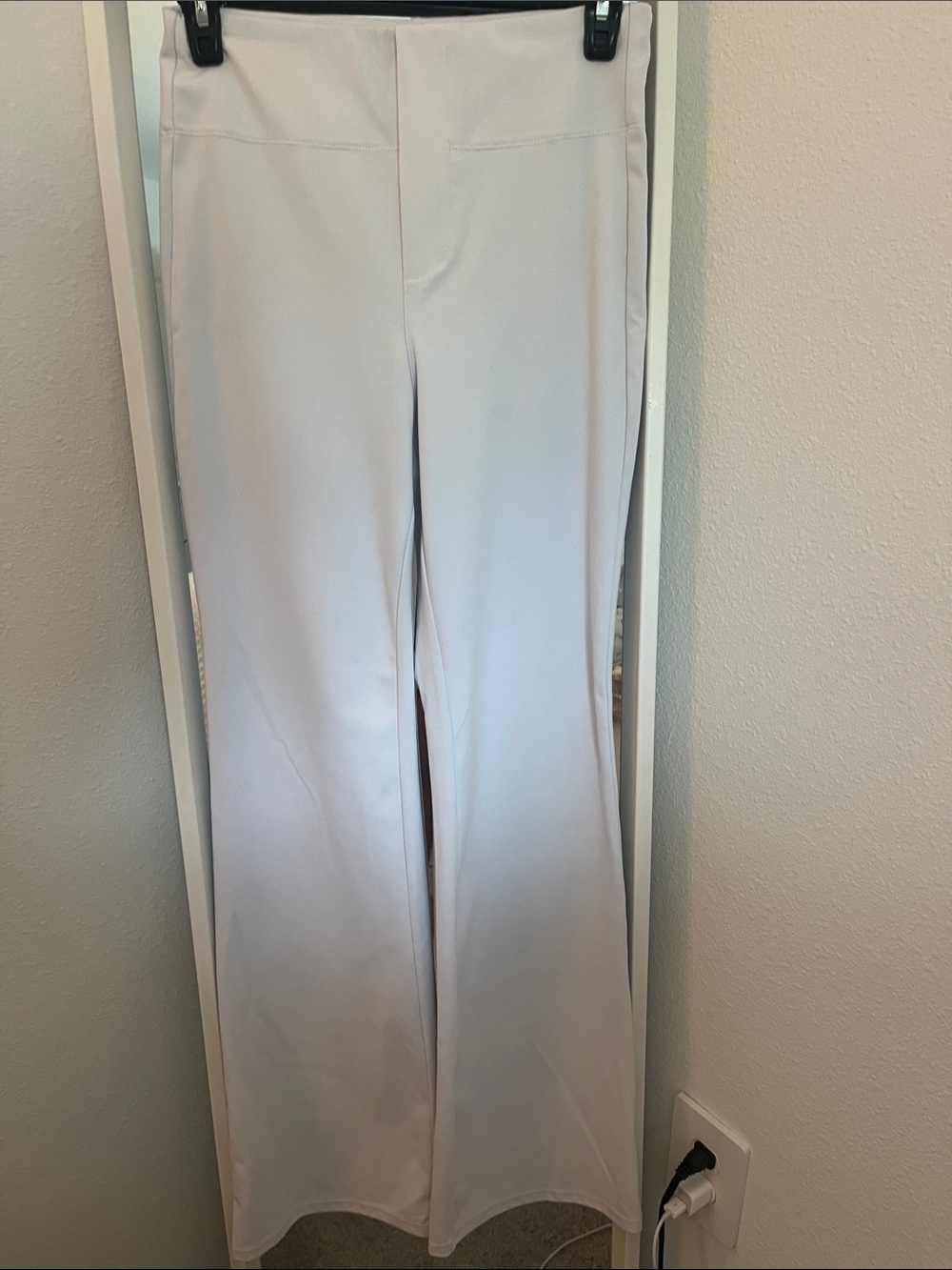 HALARA White Boot Cut & Flare Pants Sz S